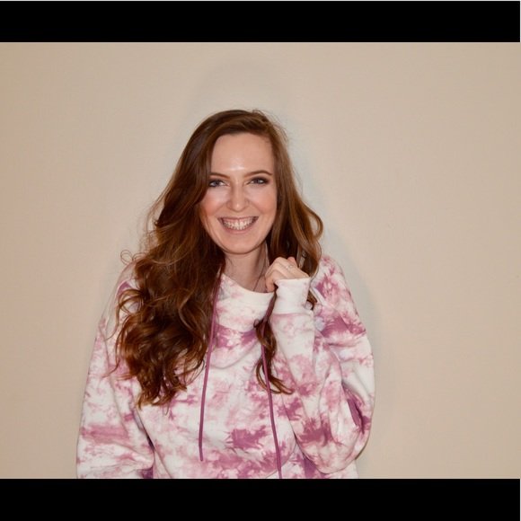 Meet your Posher, Kat - Picture 2 of 2